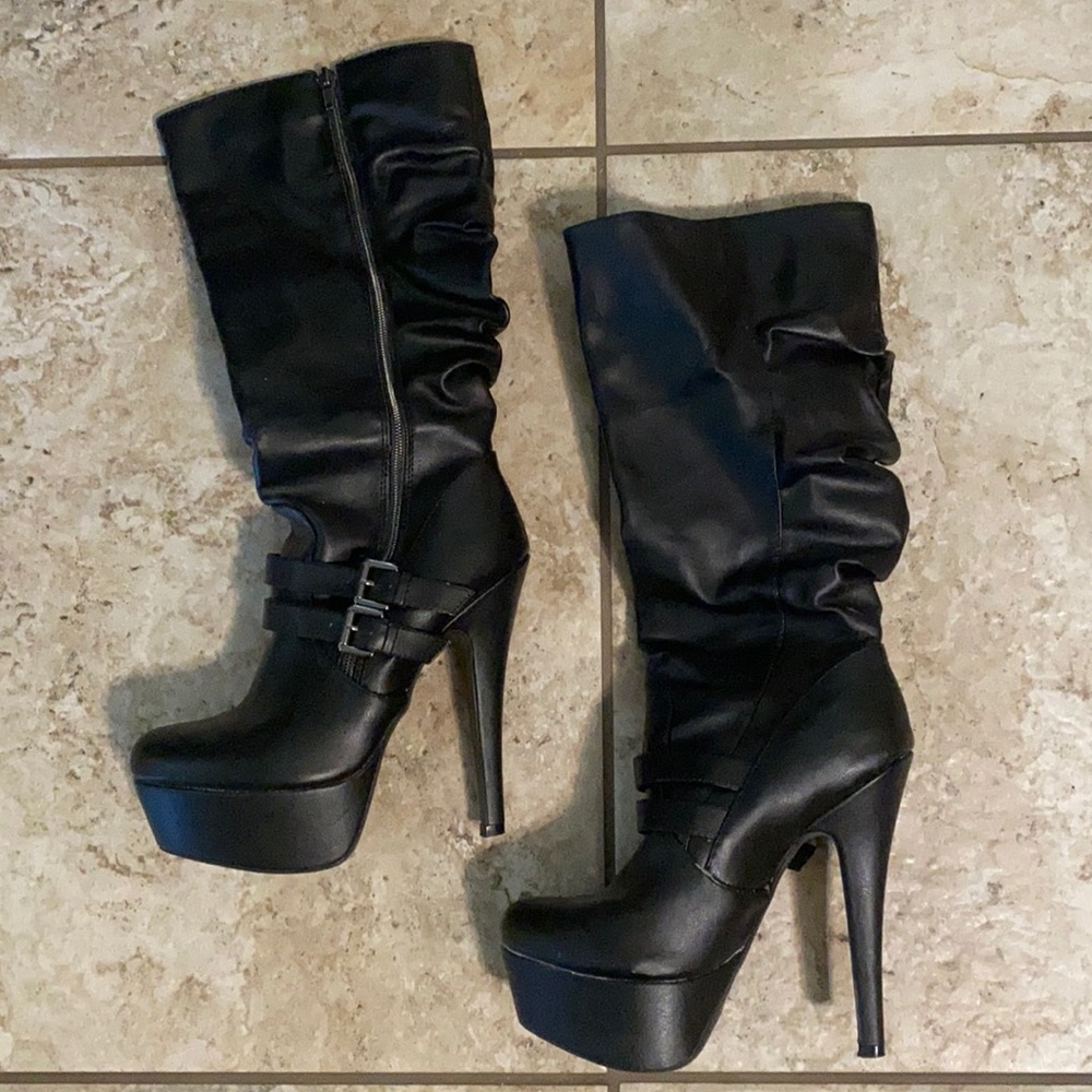 Black boots, size 7, 6 inch heel
